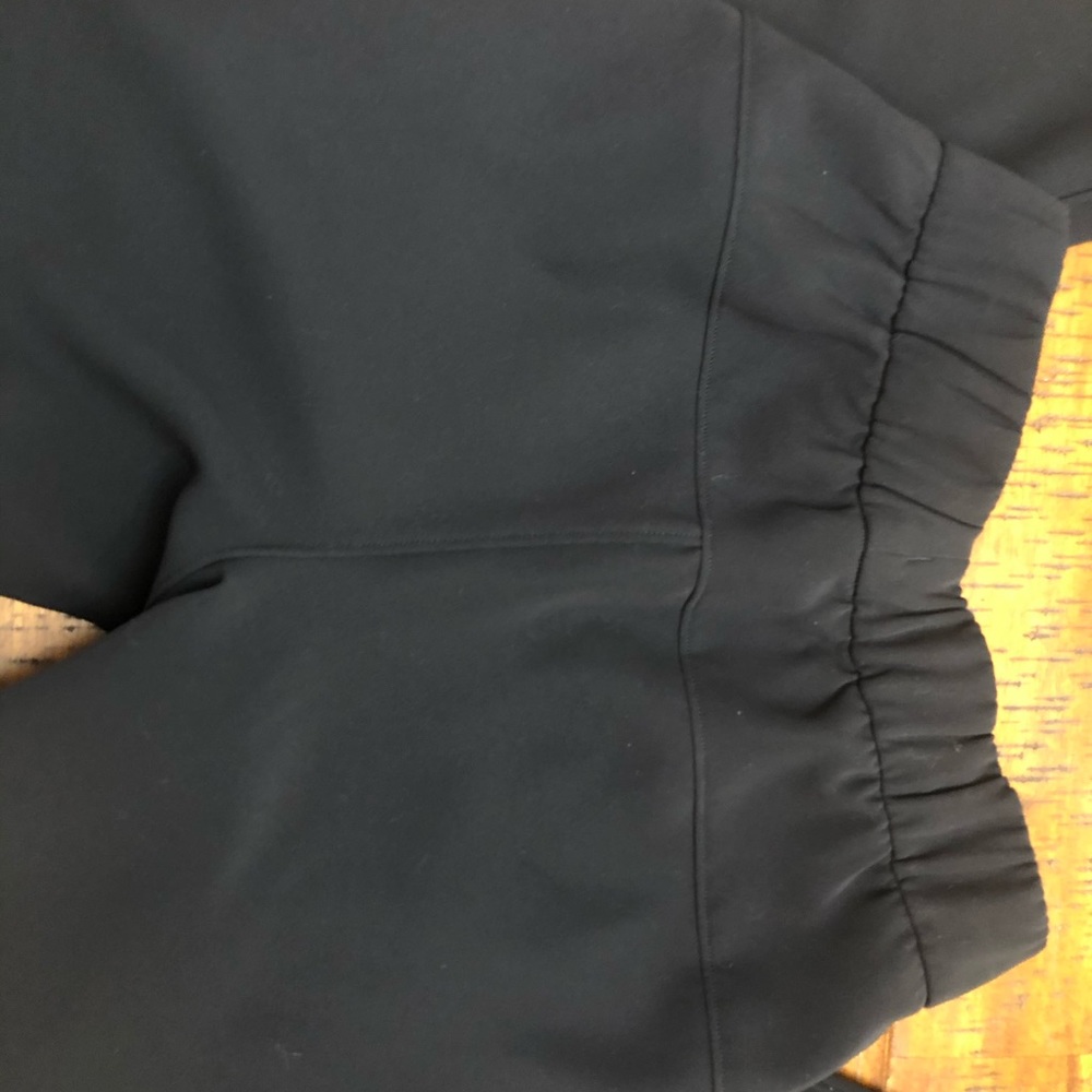 NWOT Lululemon On the Fly Jogger *Woven - Picture 5 of 8